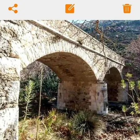 Vasiliki's House בית נופש